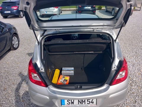 Open trunk